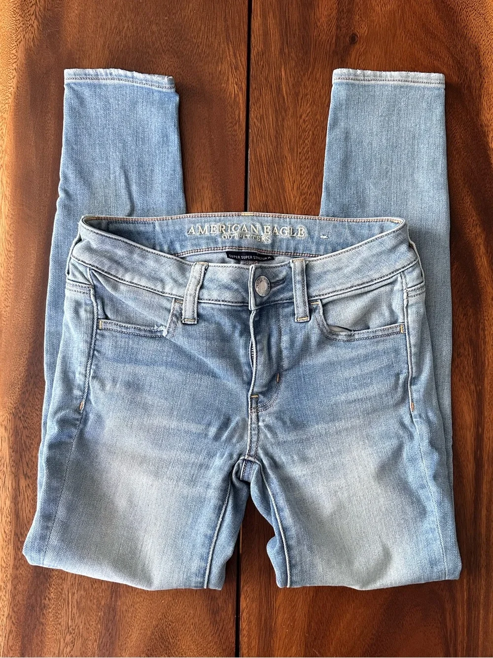 American Eagle Super Super Stretch Light Wash Skinny Jeans 0 Short - Picture 1 of 9